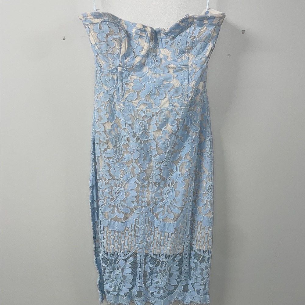 Chic Strapless Blue Lace Dress